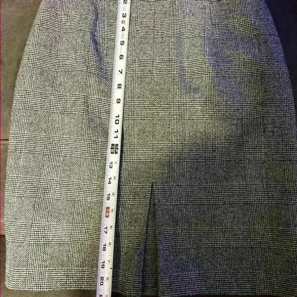 Brooks Brothers Skirt - Size 4 - Picture 4 of 6